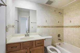 9078 W Heathwood Dr, Niles, IL 60714 - Photo 13