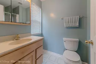 356 Woodview Cir, Elgin, IL 60120 - Photo 17