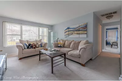 356 Woodview Circle #A, Elgin, IL 60120 - Photo 7