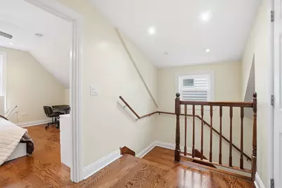 1942 W Fargo Avenue, Chicago, IL 60645 - Photo 19