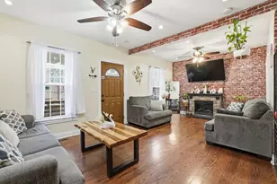 1942 W Fargo Ave, Chicago, IL 60645 - Photo 5