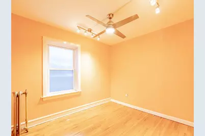 3041 N Davlin Court, Chicago, IL 60618 - Photo 9