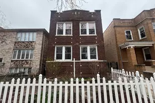 3041 N Davlin Ct, Chicago, IL 60618 - Photo 1