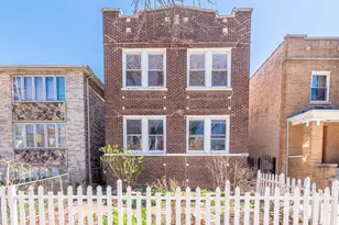 3041 N Davlin Ct, Chicago, IL 60618 - Photo 1
