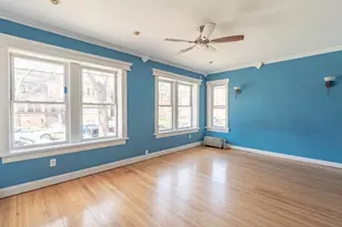 3041 N Davlin Ct, Chicago, IL 60618 - Photo 3