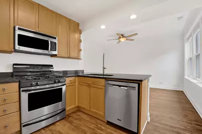 2234 W Roscoe Street #3, Chicago, IL 60618 - Photo 7