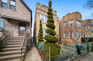 3748 N Troy St, Chicago, IL 60618 - Photo 3