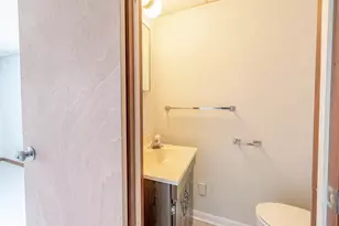 18032 Wildwood Ave, Lansing, IL 60438 - Photo 11