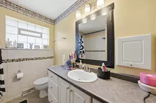 702 E 162nd Pl, South Holland, IL 60473 - Photo 7