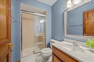 979 Millview Dr, Batavia, IL 60510 - Photo 17