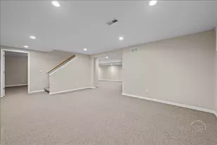 979 Millview Dr, Batavia, IL 60510 - Photo 29