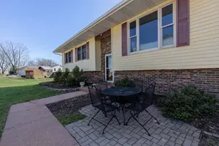 216 Bailey Ct, Princeton, IL 61356 - Photo 3