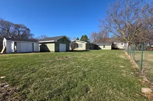 5455 Sand Ridge Rd, Morris, IL 60450 - Photo 5