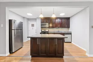 726 Dempster St, Mount Prospect, IL 60056 - Photo 5