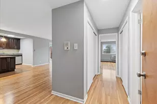 726 Dempster St, Mount Prospect, IL 60056 - Photo 11