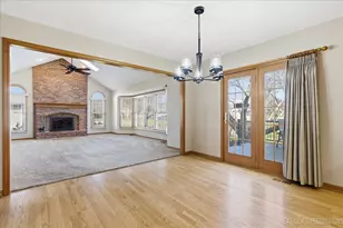 1367 Saxon Ln, Naperville, IL 60564 - Photo 17