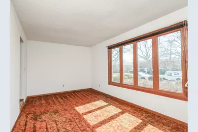 155 E Baker Street, Manteno, IL 60950 - Photo 5