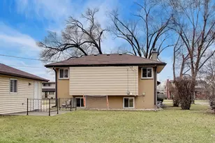 8512 W Crain St, Niles, IL 60714 - Photo 27