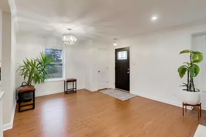 8512 W Crain Street, Niles, IL 60714 - Photo 9