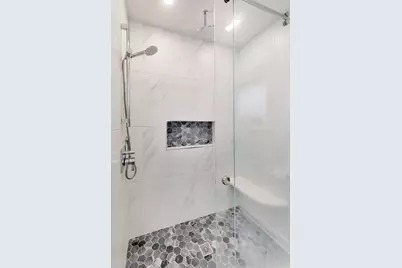 8512 W Crain Street, Niles, IL 60714 - Photo 21