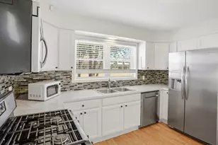 830 S La Grange Rd, La Grange, IL 60525 - Photo 21