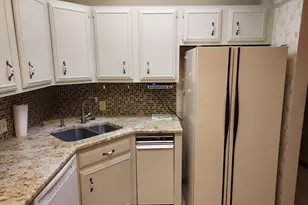 1421 Woodbridge Rd, Joliet, IL 60436 - Photo 3