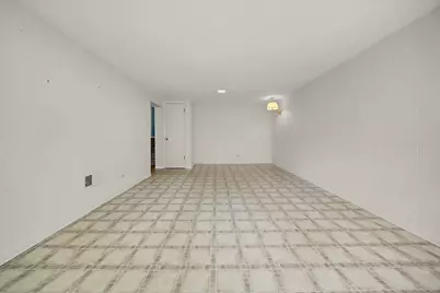 10125 S Komensky Avenue, Oak Lawn, IL 60453 - Photo 17