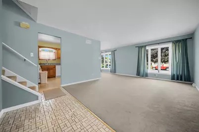 10125 S Komensky Avenue, Oak Lawn, IL 60453 - Photo 3