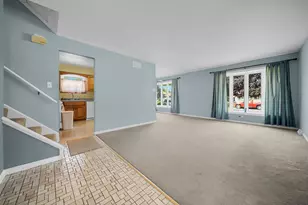 10125 S Komensky Ave, Oak Lawn, IL 60453 - Photo 3