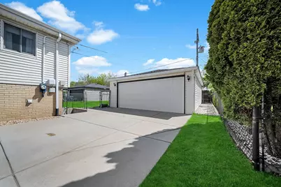 10125 S Komensky Avenue, Oak Lawn, IL 60453 - Photo 21