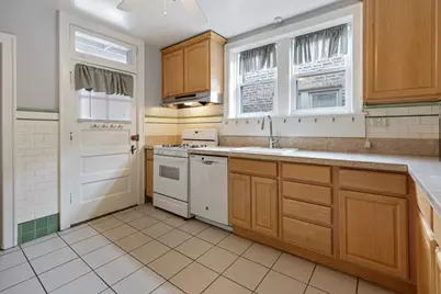 6549 N Mozart Street #3, Chicago, IL 60645 - Photo 9