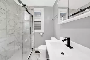 [Address not provided], Chicago, IL 60636 - Photo 9