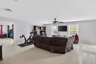 2546 W Autumn Drive, Round Lake, IL 60073 - Photo 21