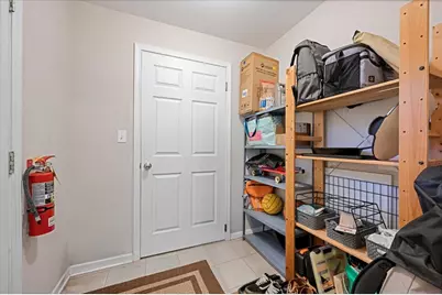 1714 W School Street #1, Chicago, IL 60657 - Photo 15