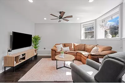 1714 W School Street #1, Chicago, IL 60657 - Photo 5