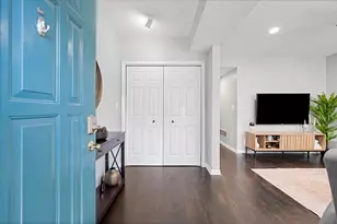 1714 W School St, Chicago, IL 60657 - Photo 3