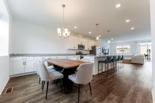 4429 Chelsea Mnr Cir, Aurora, IL 60504 - Photo 9