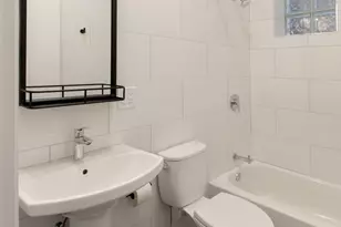 2216 W Taylor St, Chicago, IL 60612 - Photo 13