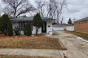 638 Calhoun Ave, Calumet City, IL 60409 - Photo 1