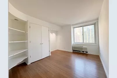 211 E Ohio Street #2707, Chicago, IL 60611 - Photo 13