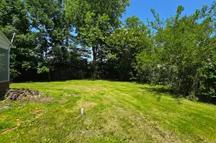 4 Lilac Ln, Centralia, IL 62801 - Photo 7