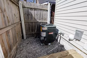 1436 E Eagle St, Kankakee, IL 60901 - Photo 47