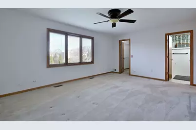 632 Berkshire Lane, Des Plaines, IL 60016 - Photo 17