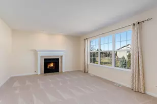 1800 Diamond Creek Ln, Aurora, IL 60503 - Photo 5