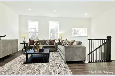 402 Neubauer Circle, Lindenhurst, IL 60046 - Photo 7