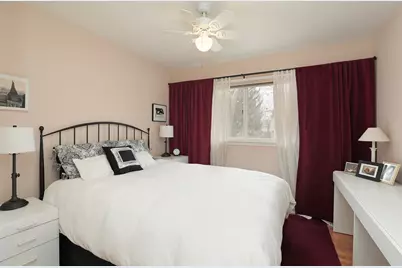 1033 Kenton Road, Deerfield, IL 60015 - Photo 11