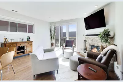 2241 W Roscoe Street #3, Chicago, IL 60618 - Photo 3