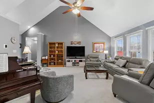 313 S Elm St, Manteno, IL 60950 - Photo 9