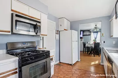 1810 N Jackson Street, Waukegan, IL 60087 - Photo 11