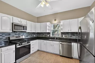 1657 N Harding Avenue, Chicago, IL 60647 - Photo 3